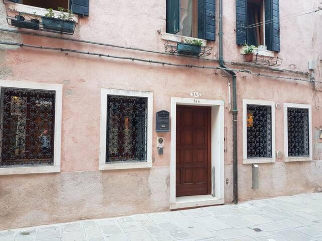 Ca' Del Pescaor - Biennale Apartment Venice Exterior photo